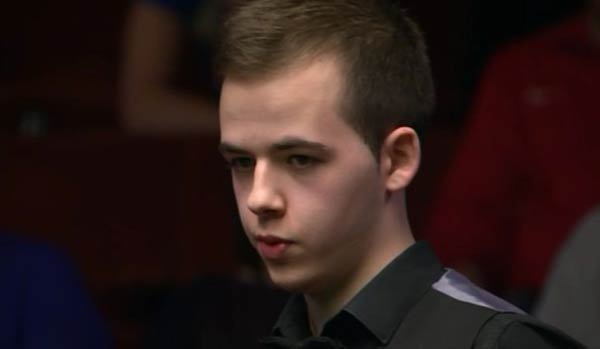 队在困境中 队在困境中