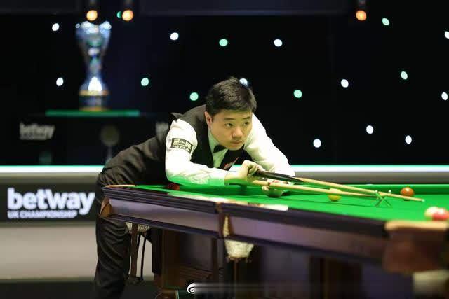 让整个更衣 让整个更衣