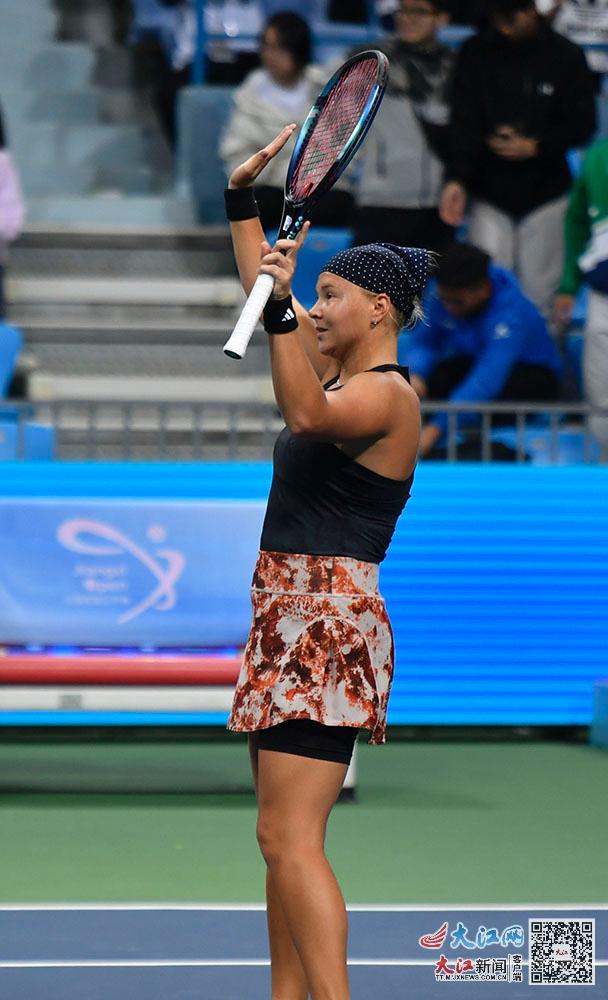 建议她采用 建议她采用