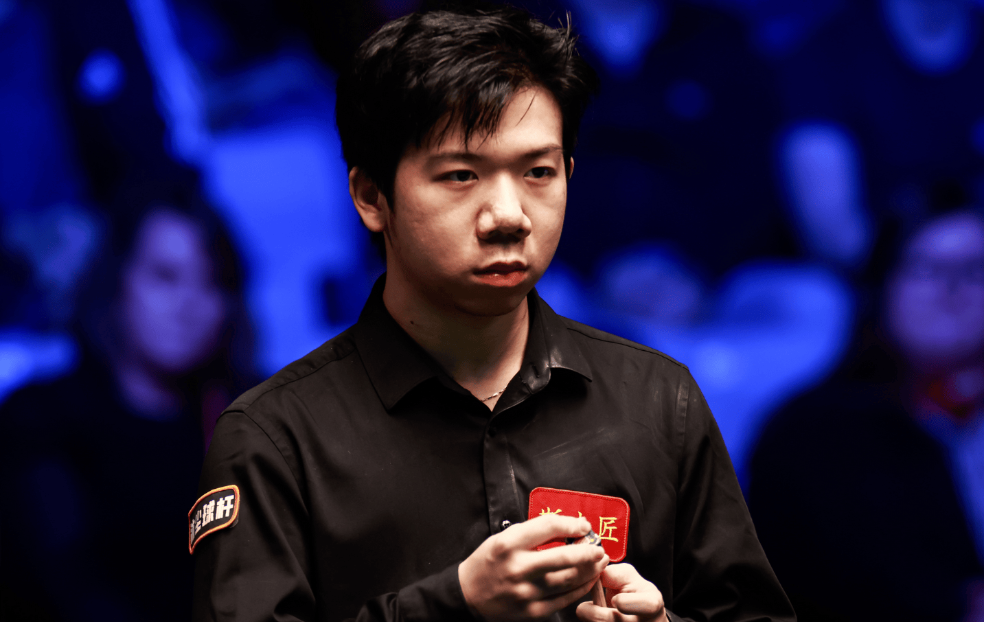 让我们拭目 让我们拭目