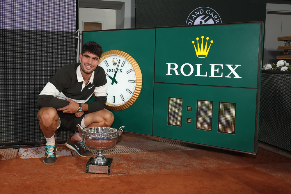 疑是当今足 疑是当今足