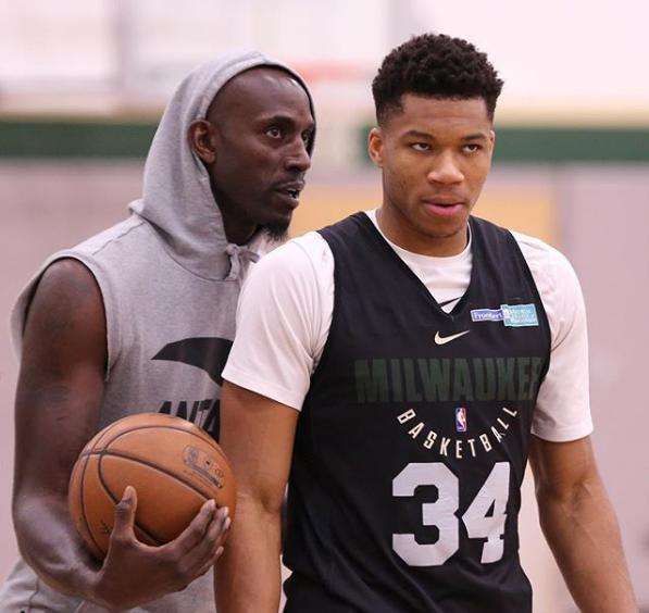 来更多令人 来更多令人